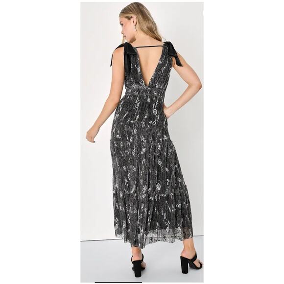 Lulu’s Guest List Gorgeous Black Floral Lurex Tie-Strap Maxi Dress Sz Small - Picture 2 of 6